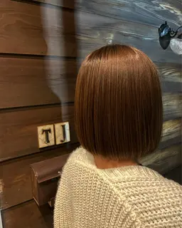 極艶ノンダメージストレート＋Aujuaトリートメント  20550円→14385円