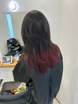 【❄️冬季限定クーポン❄️】カット+デザインカラー(インナー、イヤリング、フレーミングetc/ケアブリーチ使用)🎄