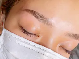 美眉スタイリング✨Wax脱毛+お仕上げスタイリング