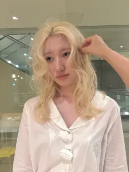 【ブリーチリタッチ➕トリートメント】　抜きっぱなしのブリーチリタッチ🪽