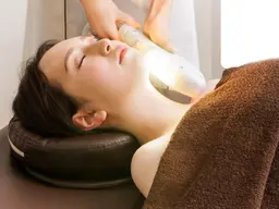 おでこからあご裏まで🌸まるごと全顔脱毛🌸