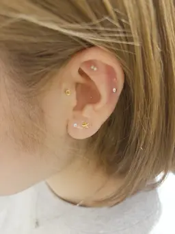 【💠耳つぼジュエリー💠】片耳6Peace～ (片耳3つずつ)