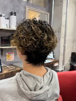 【新規メンズ限定】カット＋スパイラルパーマ+前処理TR ¥11,000