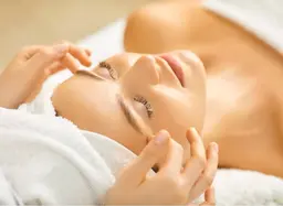 【ミニモ初回限定✨】毛穴洗浄70分毛穴の黒ずみ・角栓・皮脂詰まり・ザラつき・毛穴開きを本気でケア♪毛穴のお悩み解消！