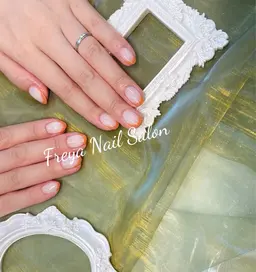 【ハンド】フレンチ or カラーグラデーション¥4980 【初回ジェルオフ無料ケア込み】