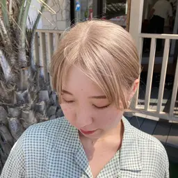 【ブリーチリタッチ＋トレンドカラー＋クイックトリートメント】