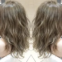 【小林おすすめ🎵】外国人風ヘアカラー&ハイライト&艶髪トリートメント