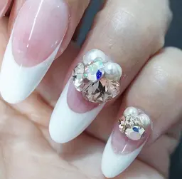 フレンチネイル