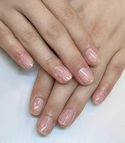 ハンドケア✨️爪の形成/甘皮処理(ウォーターケア)/ツヤ出し🫧 爪や指先本来の美しさを引き出します🍀*゜