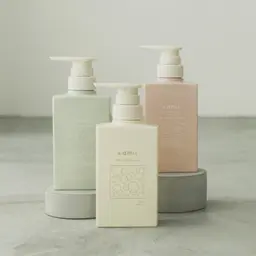 自社製品シャンプー290mlトリートメント290ml付き！➕ヘッドスパ15分シャンプーブロー付き