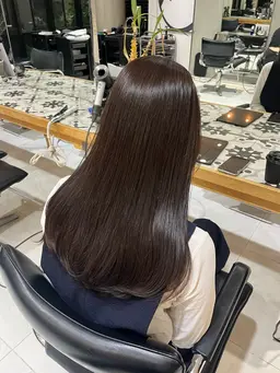 ⭐️縮毛矯正⭐️~アイロンでしっかり矯正~マイクロバブルシャンプー+トリートメント(ブリーチ毛不可)