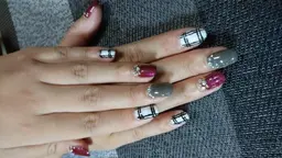 ハンドネイル（オフ込み）120分ヤリ放題