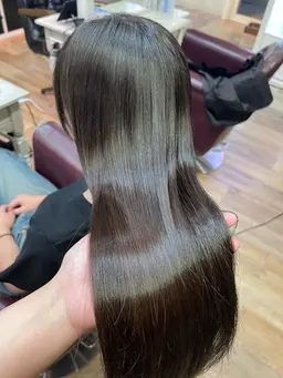 ☂️ご新規様限定☔️縮毛矯正お任せください！✨ドライヤーのみで艶々サラサラになります！✨🫧☔️メンズも大歓迎🎅