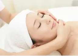 【大人女子の肌悩みを解決‼️】ハリツヤ弾力コース(選べるパック&肌悩み別美容液付)なめらかで弾むようなハリ感のあるお肌へ