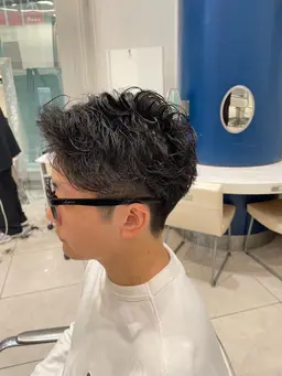 ・韓国風センターパート🔥フェザーパーマ+カット+トリートメント