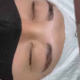 アイブロウ、ワックス脱毛【SNS掲載可能、お写真を撮らせていただける方(お目元のみ)】