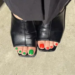 （オフなし）フットワンカラーネイル