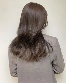 当店人気カラー！【高発色🌈＋透明感🫧＋低ダメージ🌟】イルミナカラー＋トリートメント