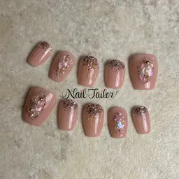 オーダーチップ(ブライダル👰‍♀️入学式🌸卒業式👩‍🎓成人式👱🏻‍♀️お出かけ)お爪のサイズにピッタリ♪