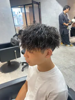 🔥【ミニモ限定スタイリング剤プレゼント！】メンズカット＋ツイストorスパイラルパーマ！『モデニカアートプレゼント！』