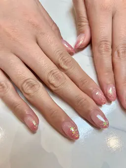 1月20日14:15~17:15ワンカラー、ラメグラデーション、フットワンカラー⚠️ラメグラは根本クリア