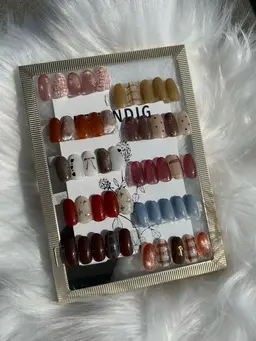 《オフなし》時短ニュアンスネイル