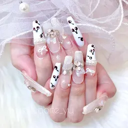 【 オフ無料🌟 】長さだし10本＋ダメージケア持ち込み10本アート💅🏻💖パーツ付け放題🌈💎✨