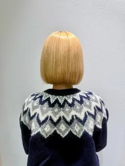 ・ショート〜ボブカット(髪が鎖骨より上の方)