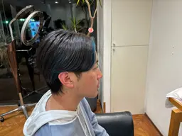 チラッとオシャレヘア😎インナーブリーチ＋水素フルカラー