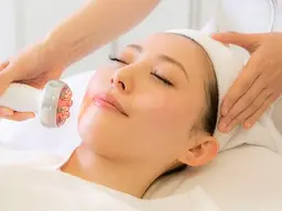👉【最近お肌が下がり気味…？そんな時の集中フェイシャル】『角質除去+ラジオ波+ポレーション導入+高保湿パック』