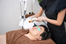 【メンズ全身脱毛】VIO・ヒゲ含まない全身光脱毛🌟¥15,300🫧　お背中とうなじはこちらでシェービング対応💡