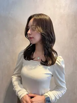 [1月限定クーポン]小顔前髪カット＋炭酸スパ＋トリートメント　¥3900