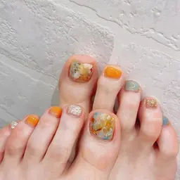 オフ込みフットArt2本コースワンカラー6000円つけ放題9000円