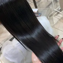 就活生応援🎌✨️黒染め風カラー＋ ケアトリートメント