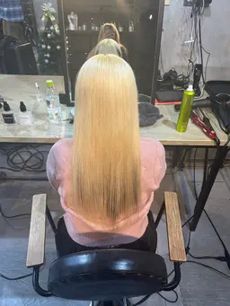 ブリーチ毛さん限定✨トリートメント付き縮毛矯正🧸