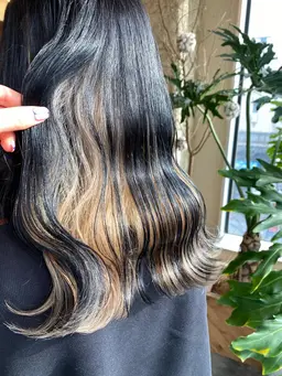 イヤリングカラー➕コアミートリートメント🐠🪸「イヤリングカラーブリーチ➕全体カラー🌟」