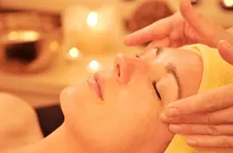 いちご鼻に•角栓•毛穴の黒ずみにが気になる方✨小鼻の毛穴洗浄30分2000円