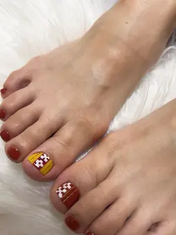 フットネイル☆初回オフ無料‼️ワンポイントデザイン