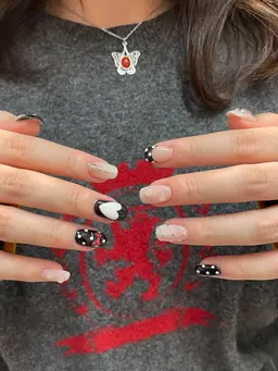 【持ち込み(オフ無し)¥6000~】⚠️事前に必ず希望デザインのお写真を送ってください⚠️