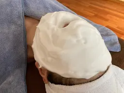 ハリ潤い/小顔も叶っちゃうエステ/全身が巡るハンド、フット、ヘッド付き