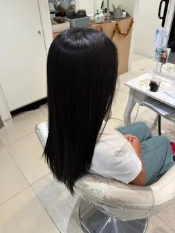 【就活生必見‼️】ワンカラーで出来る艶黒髪🍃