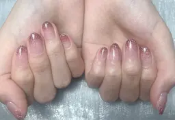 ワンカラーorラメグラデーション+ ストーンつけ放題20個まで、ソフトジェルオフ初回無料