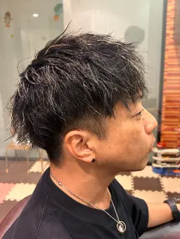 🎄12月新規様限定🎄✂︎メンズカット+ツイストパーマ🦔+トリートメント