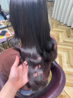 SNSで話題な選べる髪質改善aujuaトリートメント✨（プラス料金で超音波アイロン付けられます）