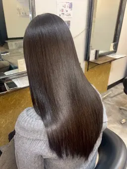 レディースカットモデル募集👩🦰【ロングスタイル】トリートメントorヘッドスパサービス‼️💆♀️