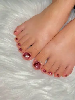 フットネイルやり放題（オフ無し）