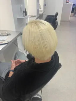 【期間限定／学割U24】1ブリーチ+カラー+ケラチントリートメント✨