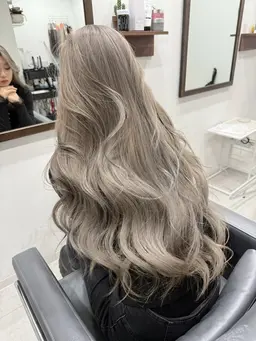 トリプルカラー（ケアブリーチ変更可）＋トリートメント　15000