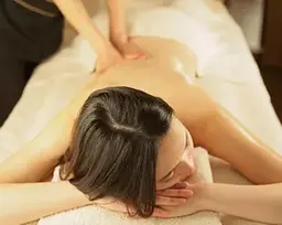 ※体質診断付き　全身オイルリンパトリートメント60分