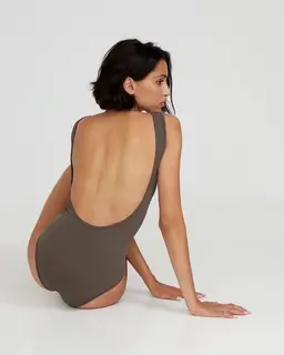 【自己処理軽減360度自信肌！】全身美肌光脱毛(VIO込,顔込)¥12,000→¥10,000